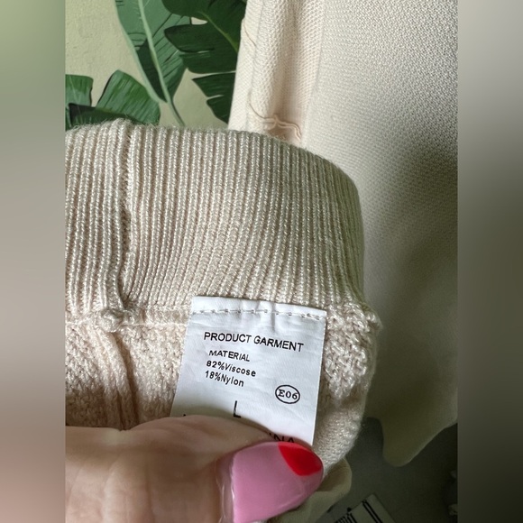 Boutique Cream Knit Loungewear Set Long Sleeve Top and Pants Size L - Picture 11 of 11